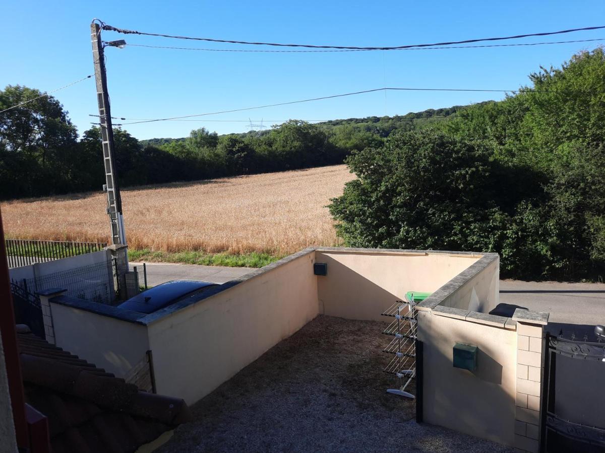 Maison Cheptainville Avec Terrasse Sur Verdure Exterior foto